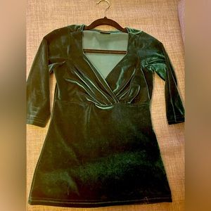 Rock steady emerald green velvet top